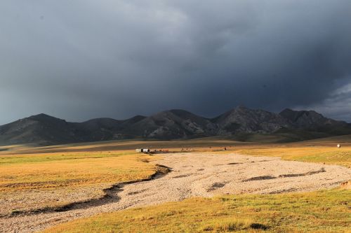 Landscapes/Grasslands & Savannas - Naryn Province, Kyrgyzstan: Dry riverbed, Highland Steppes near Song K ö l Lake